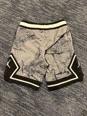 New Jordan Nike Dri-FIT Diamond shorts in Black Grey Print Little Boys Sz Small